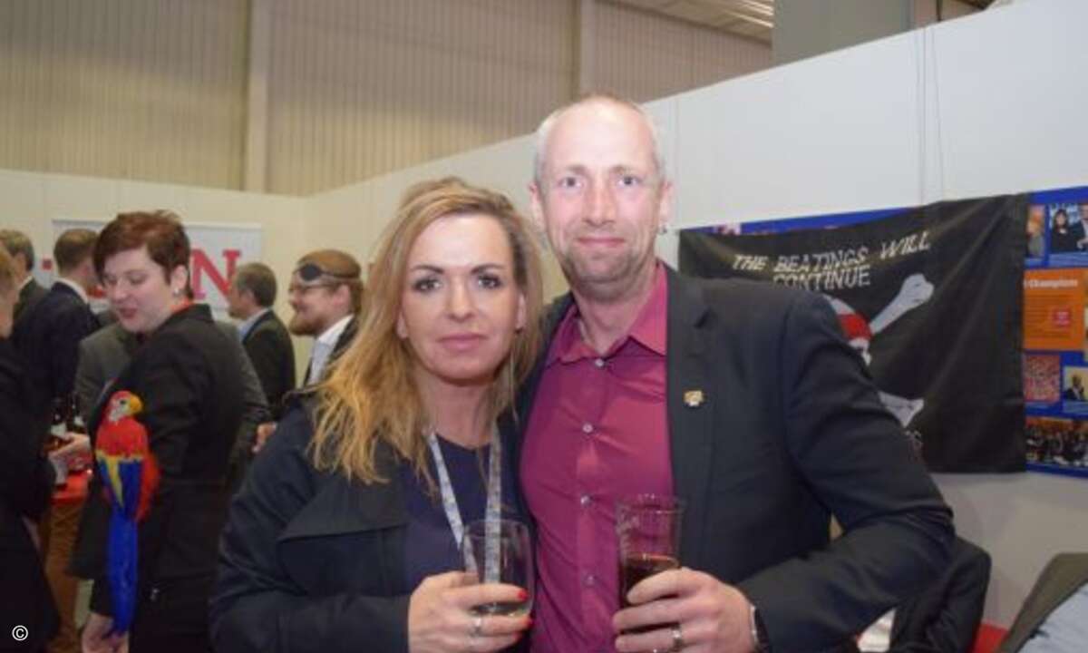 Carolin Schlüter zusammen mit Thorsten Skotnica (TDT) (Foto: CRN)