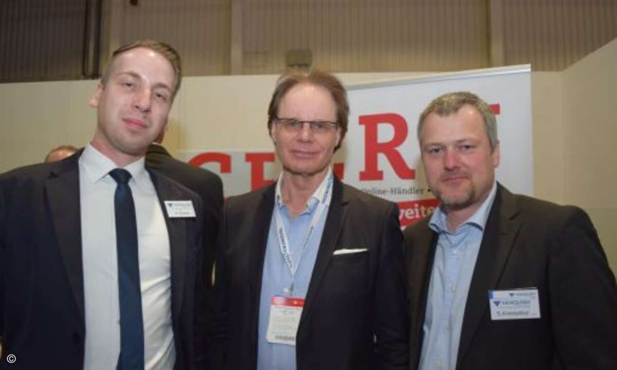 Auch das Team von Vanquish war mit an Bord (Foto: CRN)
