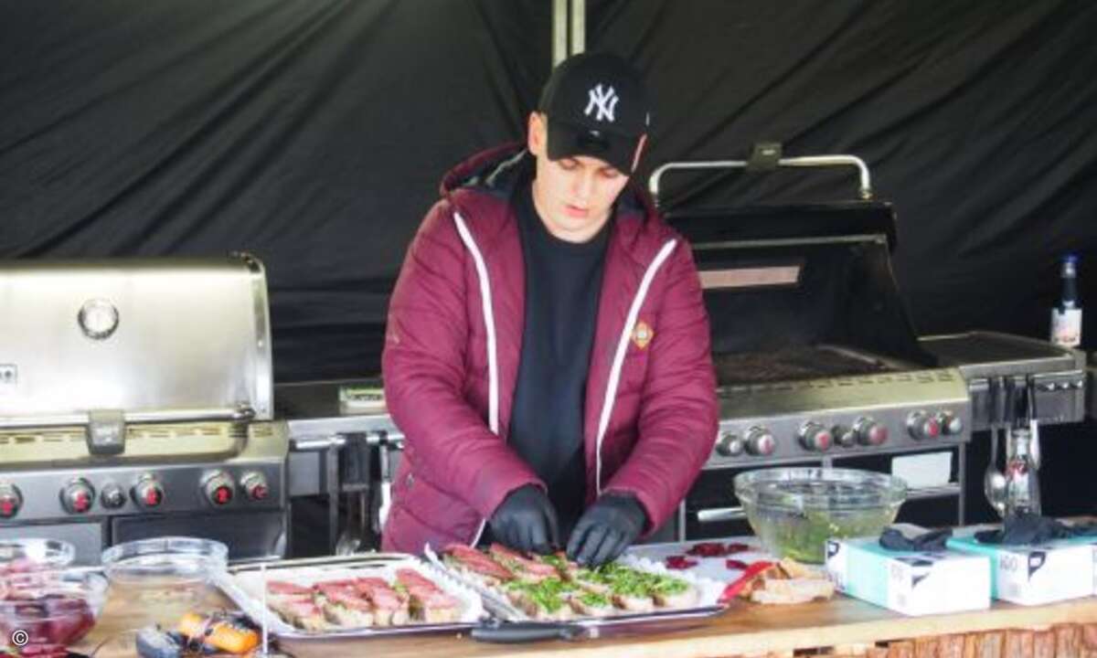 Schon am Vorabend der CTV-Messe gibt es eine Reihe von Events: Diesmal ging es beispielsweise auch in die Grillakademie Ruhr (Bild: CRN)