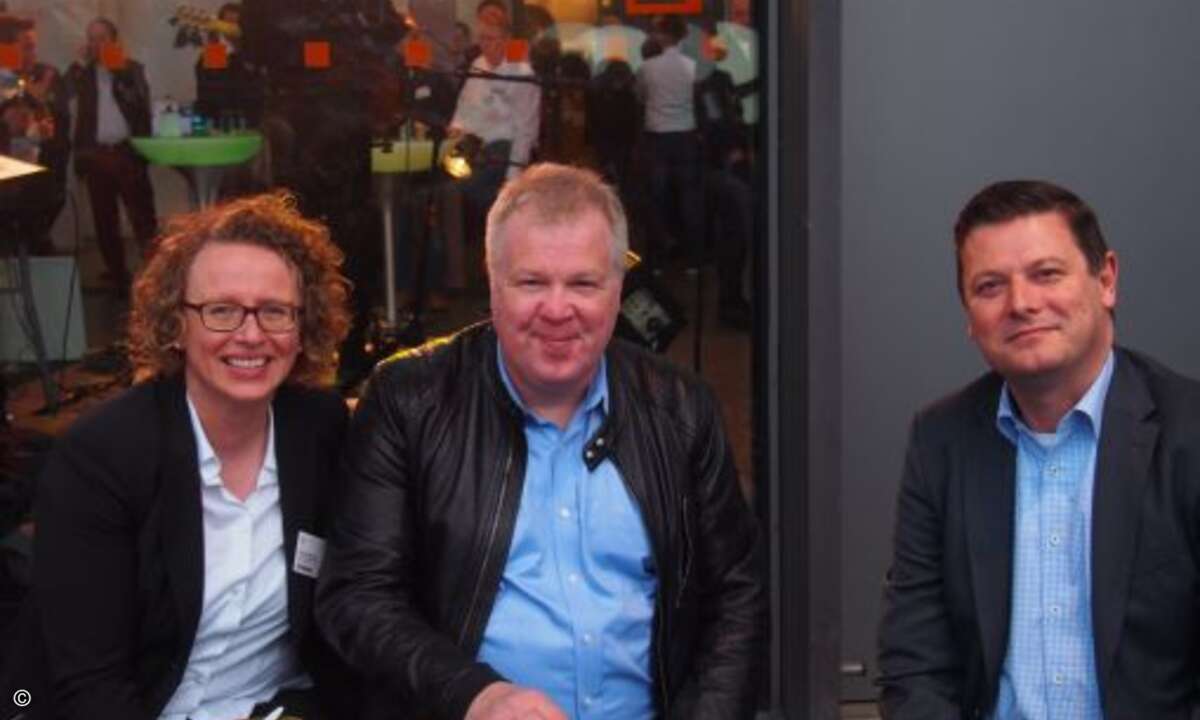 Networking auf der CTV: (v. li.) Also-Geschäftsführerin Simone Blome, Netline-Geschäftsführer Frank Kaiser und Reiner Schwitzki, Sprecher der Also Deutschland-Geschäftsführung (Bild: CRN)