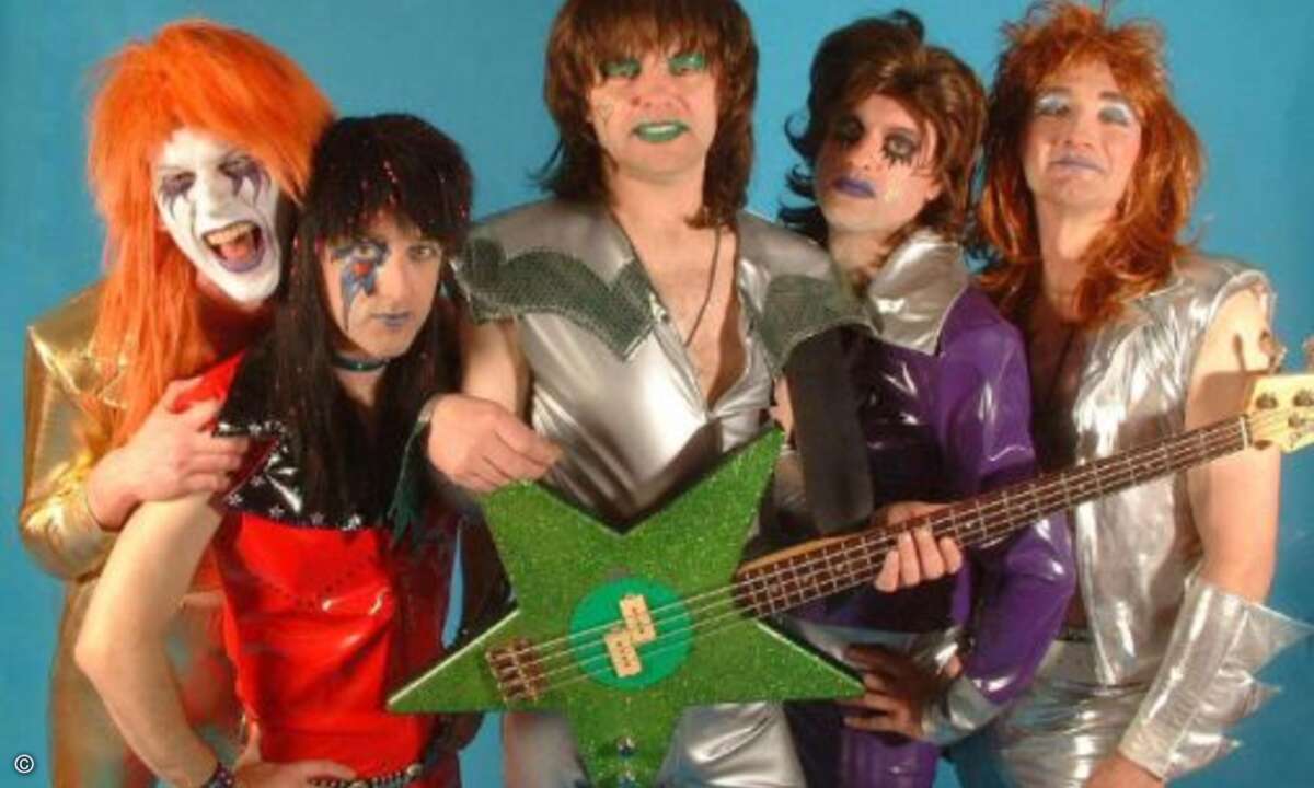 ... manch mutige Band präsentiert sich auch äußerst farbenfroh (Screenshot sadanduseless.com)