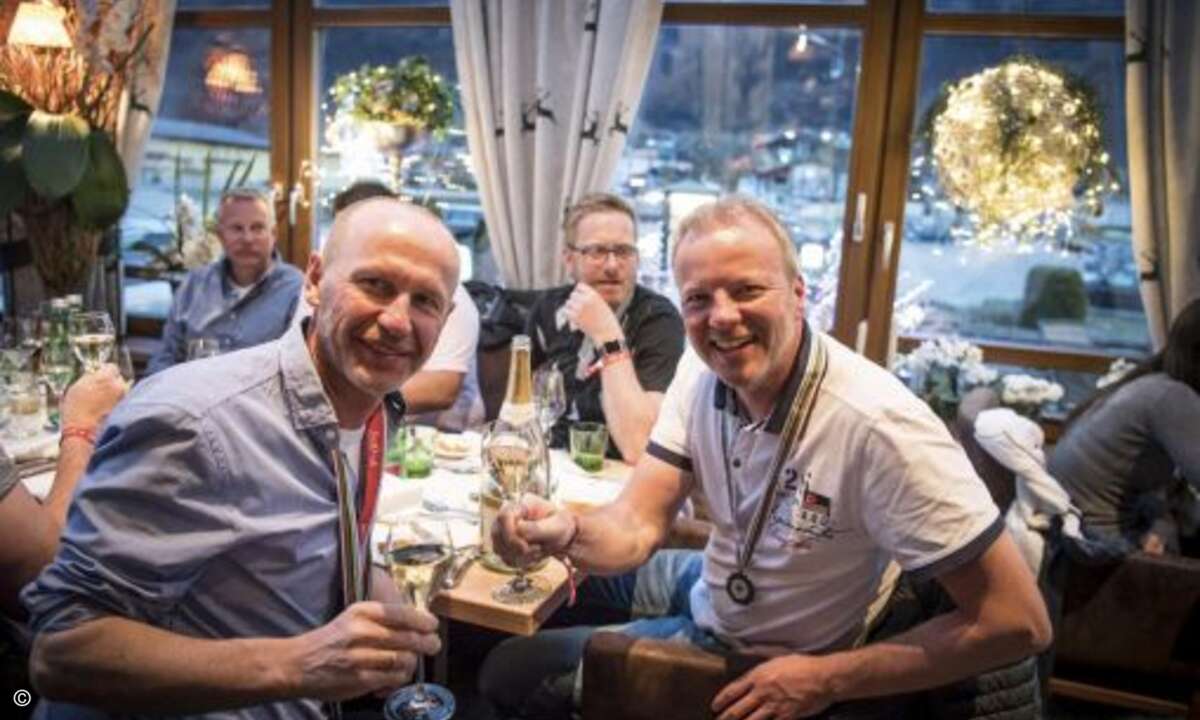 Danach wurde noch gemütlich zusammen gegessen und getrunken (Foto: Marcel Lämmerhirt / SanDisk)