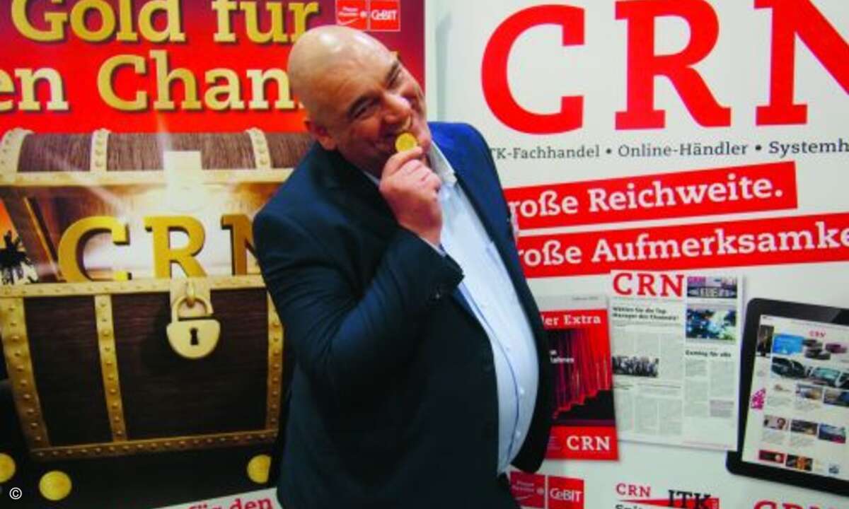 Oliver Gorges (cop software + services) testete jeden Taler einzeln – selbstverständlich echtes Gold! (Bild: CRN)