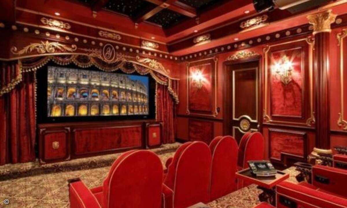 Der - fast schon langweilige - Klassiker der Man Cave ist das Heimkino (Foto: Pinterest)