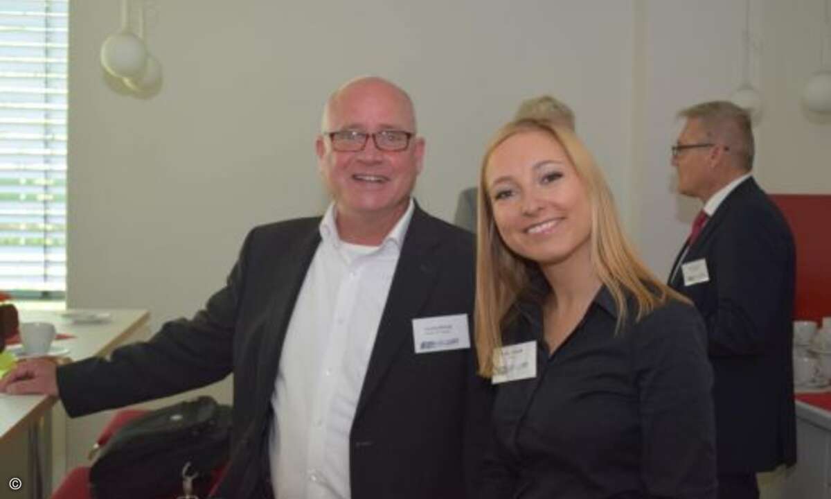Joachim Helwig (Merkl IT) zusammen mit Malina Colombo (CRN) (Foto: CRN)