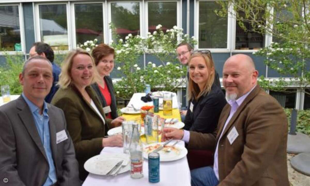 Das Essen schmeckte allen sichtlich gut (Foto: CRN)