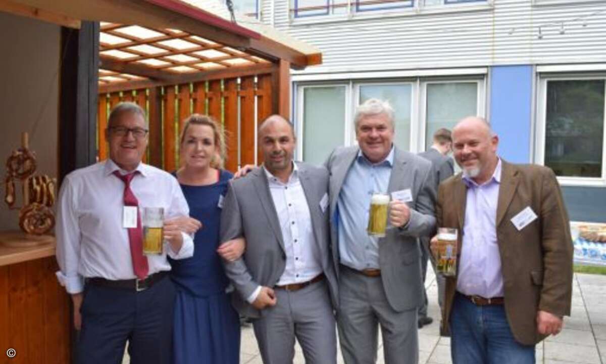 Karsten Agten (IT-On.NET), Carolin Schlüter (CRN), Michael Teniz (Bechtle), Martin Fryba (CRN) und Andreas Treml (Treml Systemberatung) (Foto: CRN)