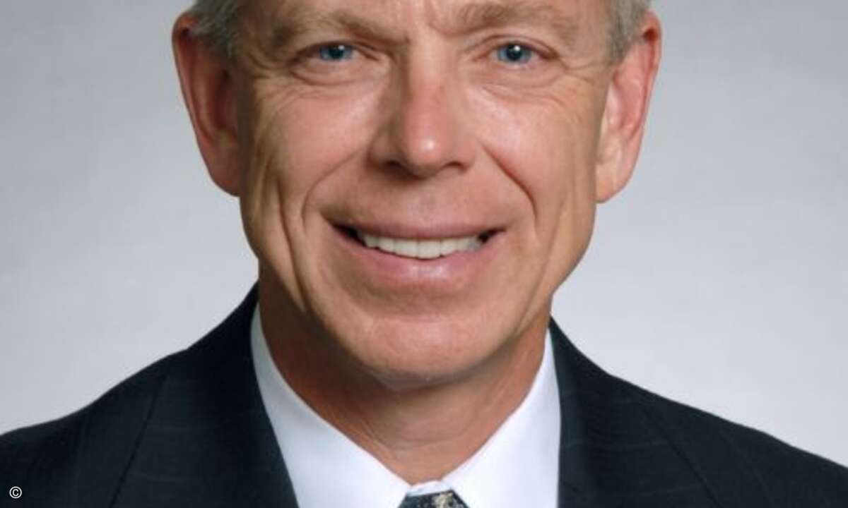 Platz 24 (91): Lowell C. McAdam musste trotz seines Postens als Chef von Verizon Communications etwas sparsamer leben als im Vorjahr. Er bekam 17.441.424 Dollar (-4 Prozent). Immerhin reicht das noch für die Top 100. (Foto: Verizon)