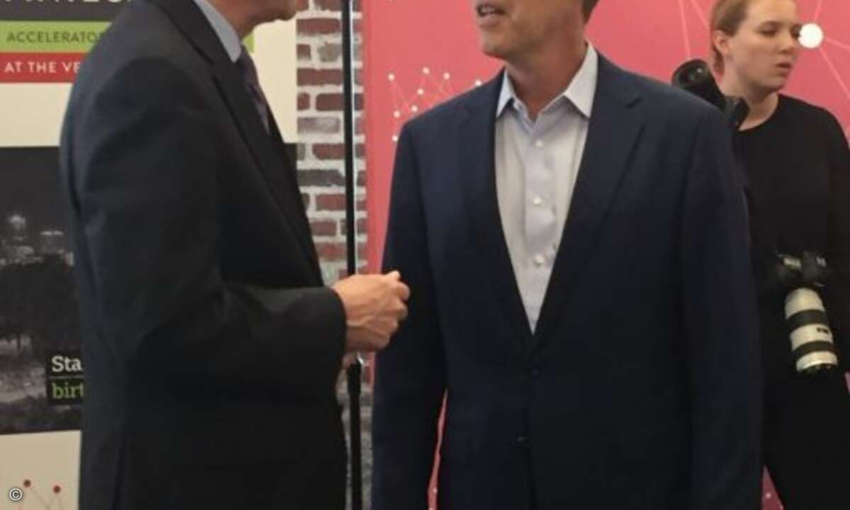 Platz 16 (58): Gary A. Norcross brachte der Chefposten bei Fidelity National Information Services 2016 20.010.377 Dollar ein - 55 Prozent mehr als noch im Vorjahr. (Foto: Gary Norcross, Twitter)