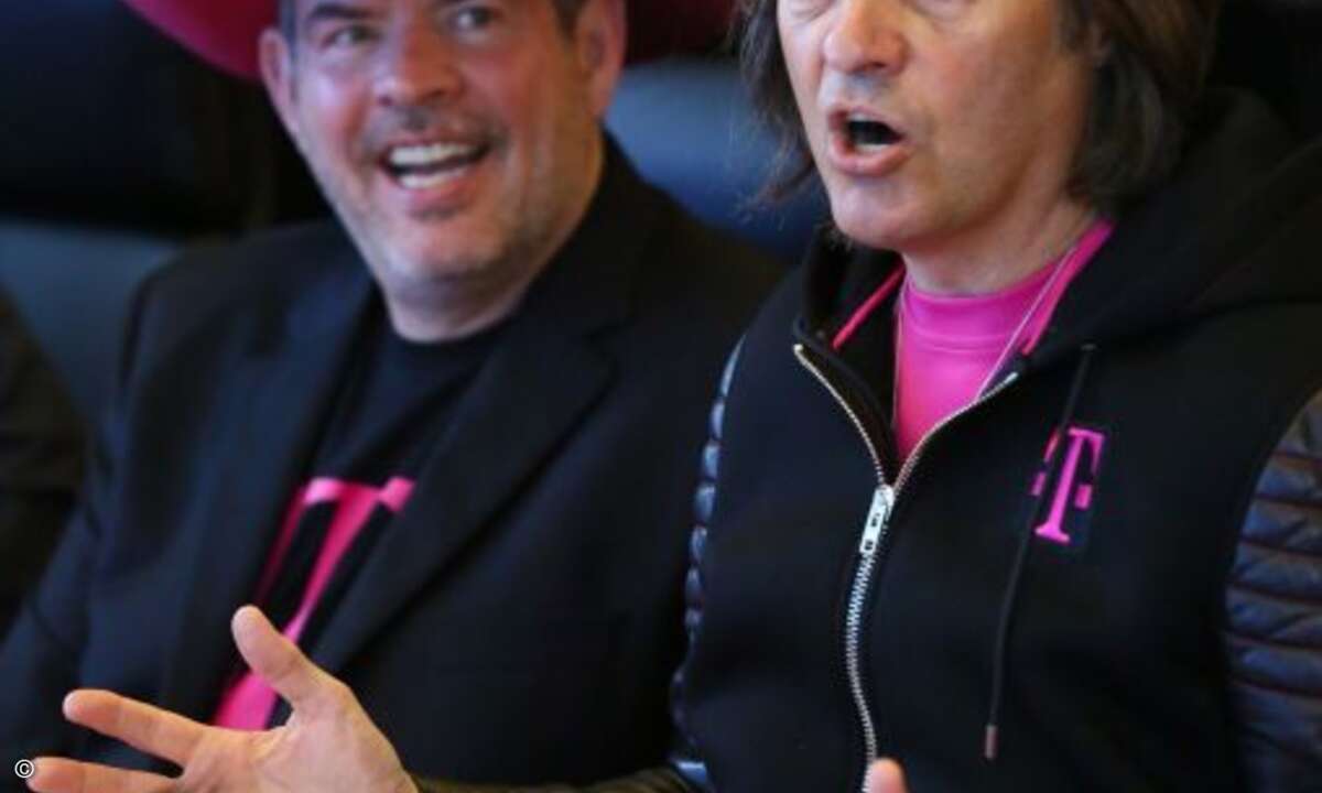 Platz 14 (56): Die ständigen Übernahmegerüchte um T-Mobile US waren auch für das Gehalt von Chef John J. Legere nicht unbedingt förderlich. Es sank um 18 Prozent auf 20.059.915 Dollar. (Foto: T-Mobile US)