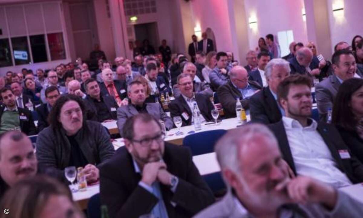 Interessiert lauschten die Partner den Vorträgen und beteiligten sich an den Workshops (Foto: Fujitsu)