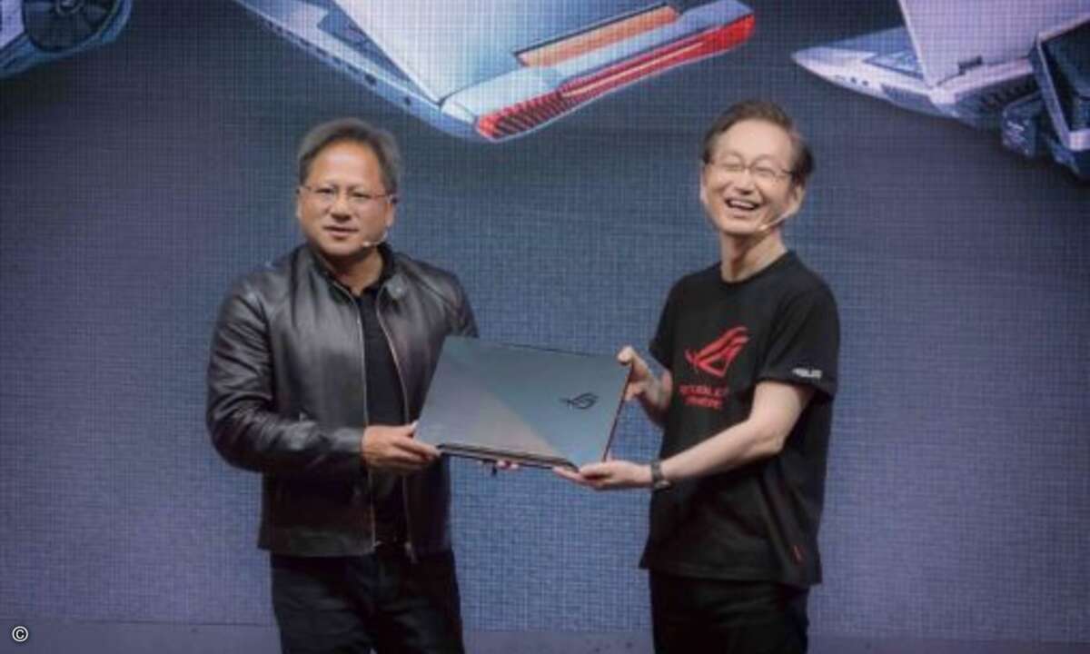 Asus-Chef Jonney Shih (rechts) präsentiert zusammen mit Nvidia-Gründer Jensen Huang die neuesten Gaming-Boliden mit Nvidia-Technology. (Bild: Asus)