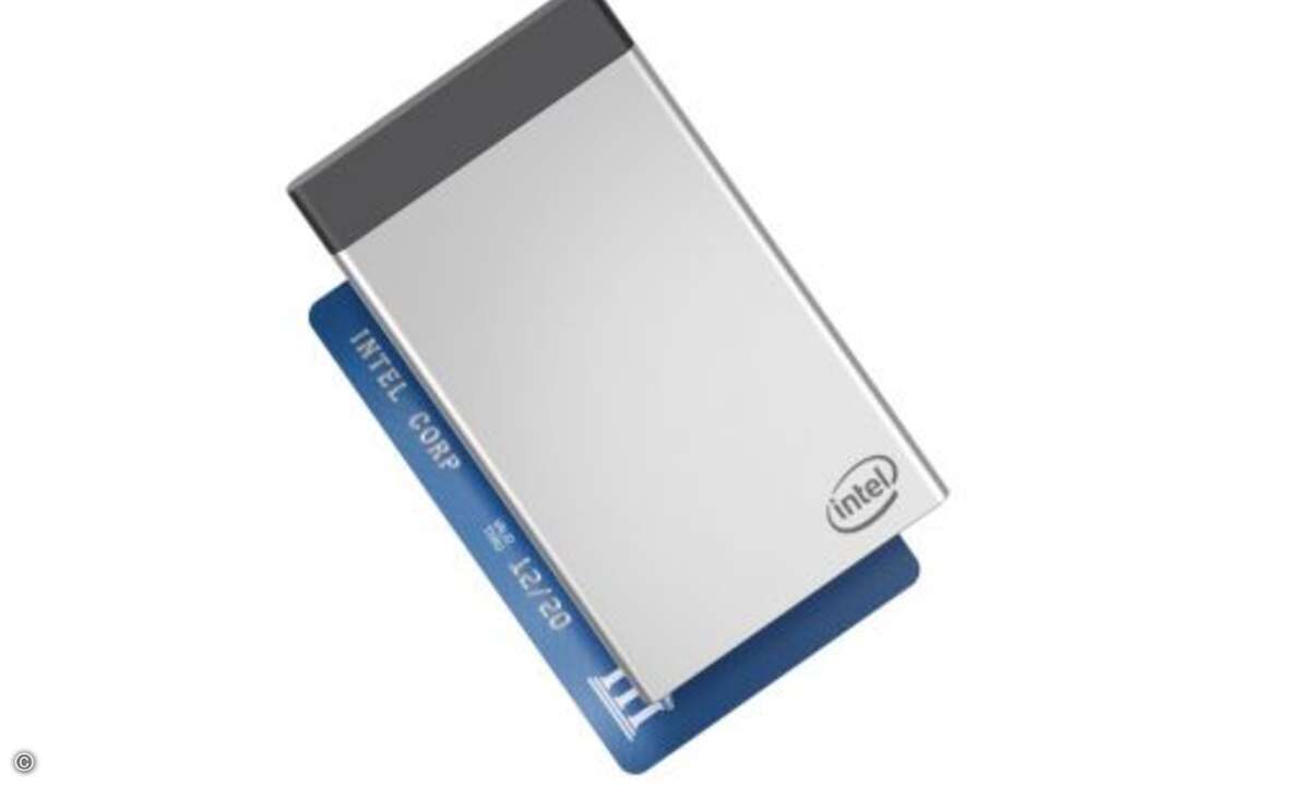 Bei der Leistung kann die Compute Card mit so manchem Desktop mithalten. In der stärksten Modellvariante arbeitet ein Core i5-7Y57 Notebook-Prozessor der aktuellen siebten Generation mit der Business-Erweiterung vPro sowie vier GByte DDR3-RAM. (Bild: