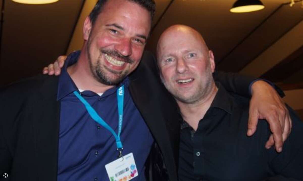 Nils Seiler (Rieberg, re.) mit Andreas Schulz (Nuvias) (Bild: CRN)