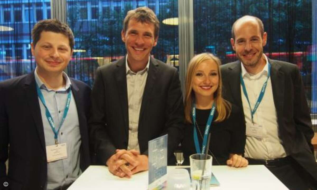 (v. re.) Marius Frey (Pan Dacom Networking AG), Tommy Grosche (Fortinet), Malina Colombo (CRN) und Jan Reitler (Fortinet) (Bild: CRN)