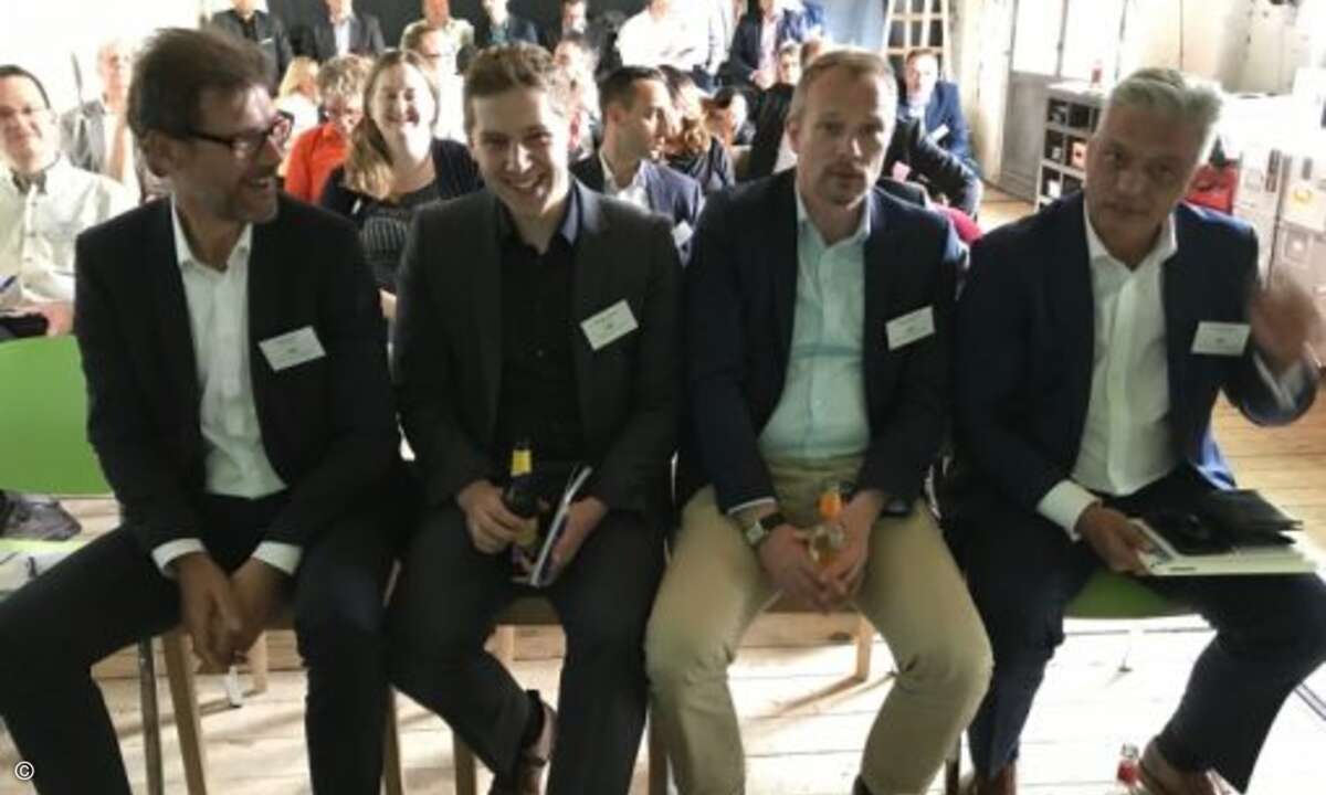 Gute Stimmung auch beim Nuvias-Team: Andreas Danöhl, Christoper Lohmann, Matthias Stuhlmacher und Marcel Künzenbach (Foto: A10 Networks)