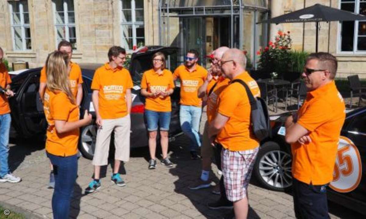 ...während im Fahrerfeld die Spannung steigt (Foto: CRN)