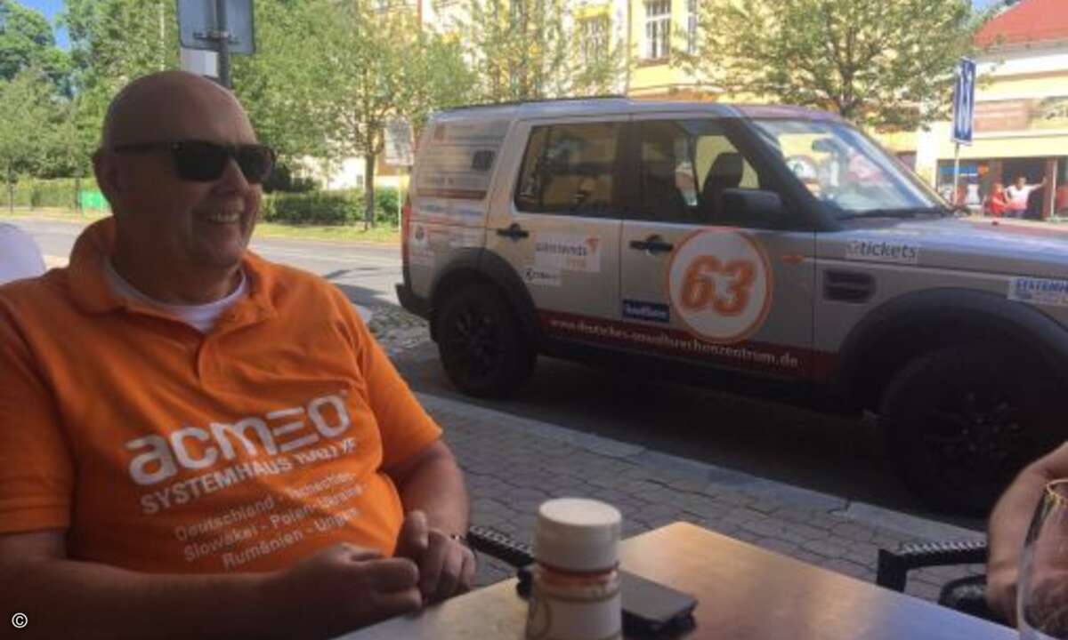 Trotz allem Rallye-Stress wurde auch mal Zeit für eine Kaffeepause freigemacht (Foto: Henning Meyer)
