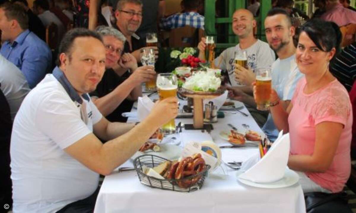 (v. li.) Ümit Can (Acom PC Technikcenter), Dieter Röhrl (Source IT Distribution GmbH), Jan Schischkoff (Schiwi Service GmbH ), Sebastian Heilmeier (ECOM), Jan Högen (PC24 Shop & Service) und Diana Saller (ECOM) (Bild: CRN)