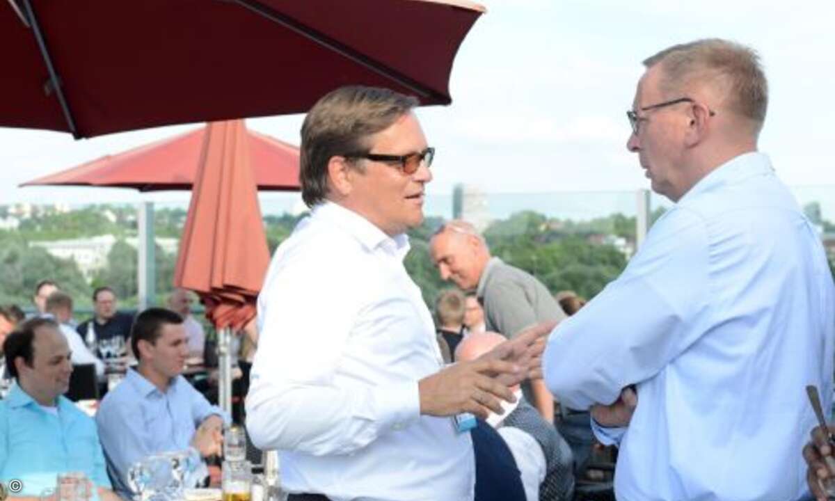 Uwe trifft Uwe: Uwe Surma von NCC Guttermann (li.) im Gespräch mit Uwe Hell von Praedata (Foto: Compass Gruppe)