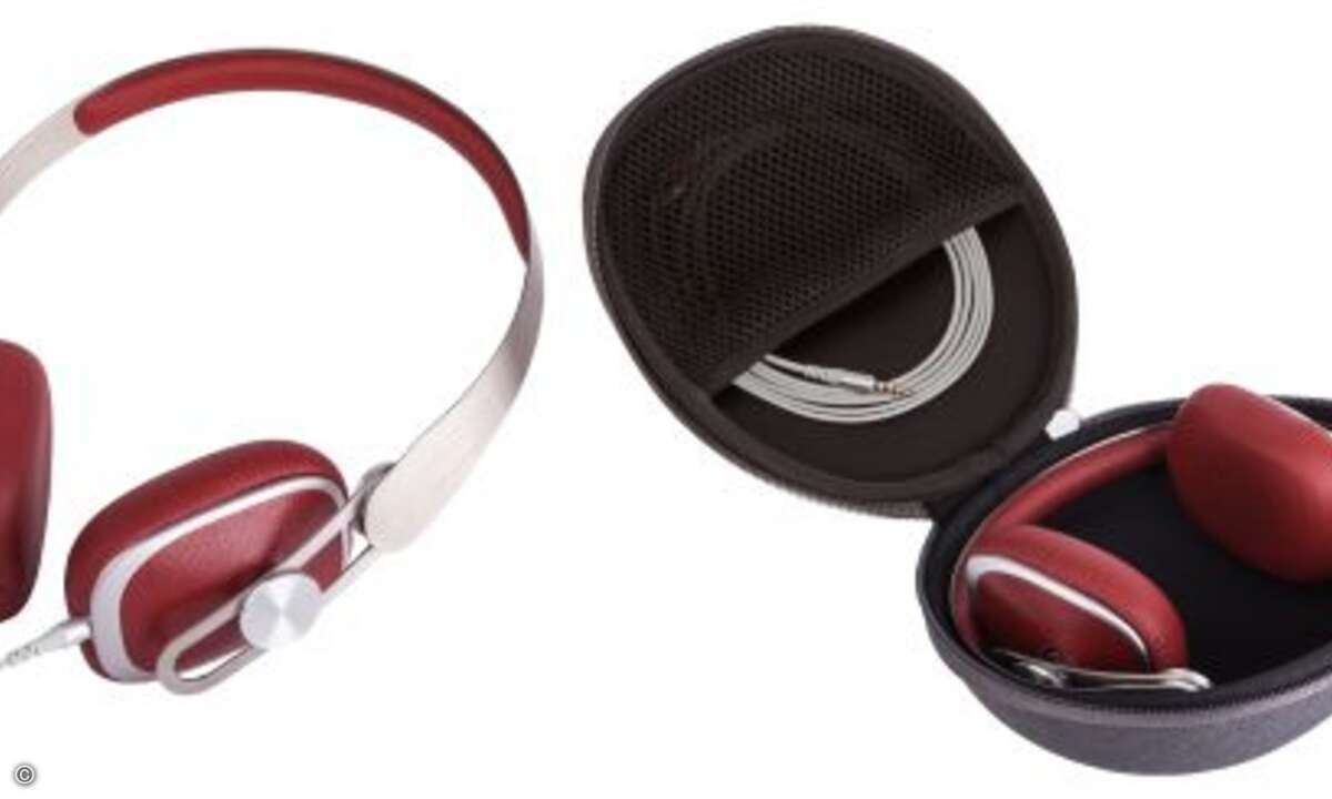 Moshi Avanti:
Und auch dieser Avanti On-Ear-Kopfhörer von Moshi sponsort Herweck. Höchste Ansprüche an die Ergonomie sind garantiert, denn stundenlanges anhören geht mit diesem Kopfhörer ohne zu ermüden (Helene Fischers Schunkellieder ausgenommen).
