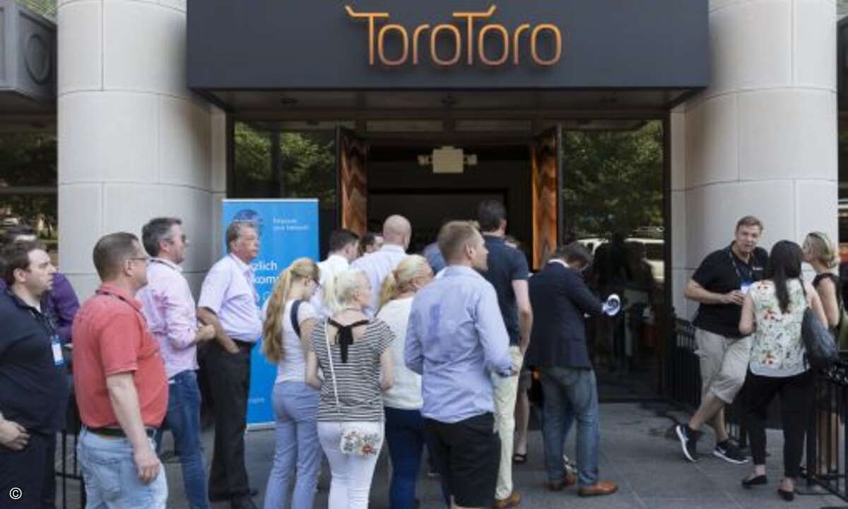 Am ersten Abend pilgerten die DACH-Partner ins Latin-Restaurant Toro Toro (Foto: Microsoft)