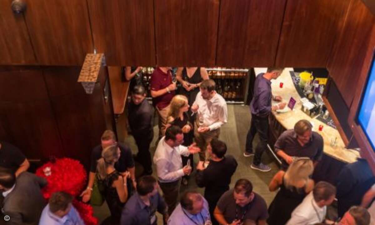 In der zweiten Etage konnte man einige Partner von oben begutachten (Foto: CRN)
