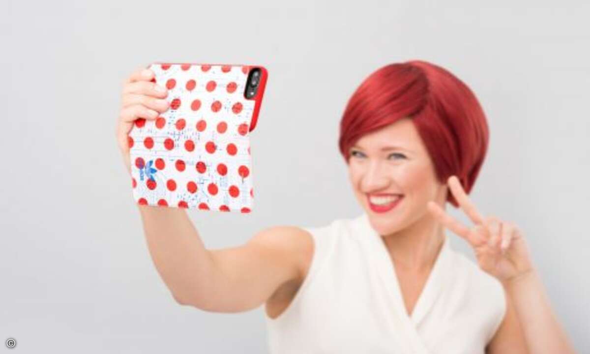 adidas Originals Gazelle iPhone 7 case (weiß) von Telecom Lifestyle Fashion (Foto: Messe Berlin)