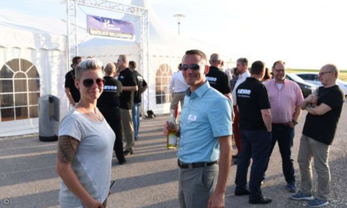 Antje Schönberger und Adrian Barthel von Schopf Computersysteme