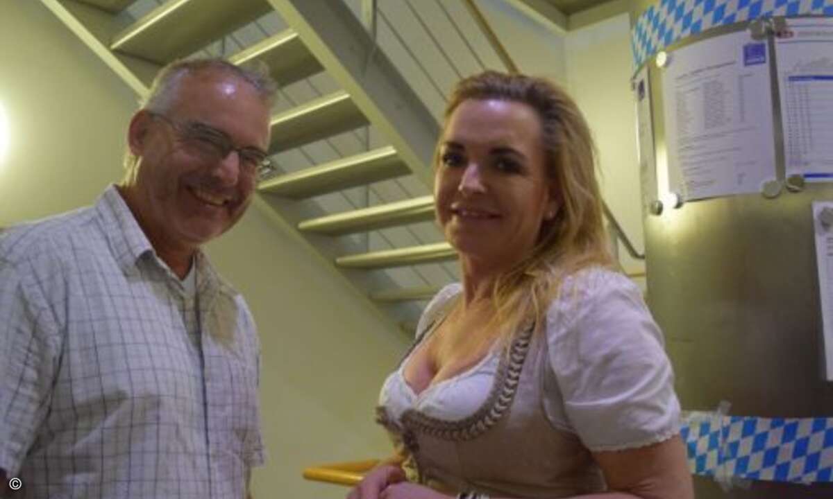Stefan Schwarzenberger (Schwarzenberger)mit Carolin Schlüter (CRN) (Bild: CRN)