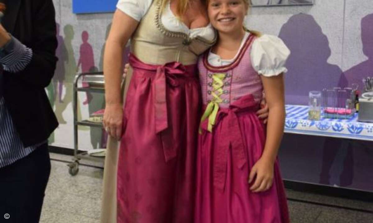 Carolin Schlüter mit Tochter Lilly (Bild: CRN)