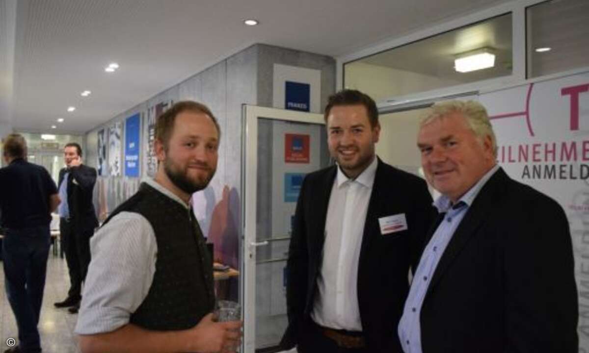 Peter Tischer (CRN), Nils Kathagen (IT-Systemhaus Ruhrgebiet), Martin Fryba (CRN) (Bild: CRN)