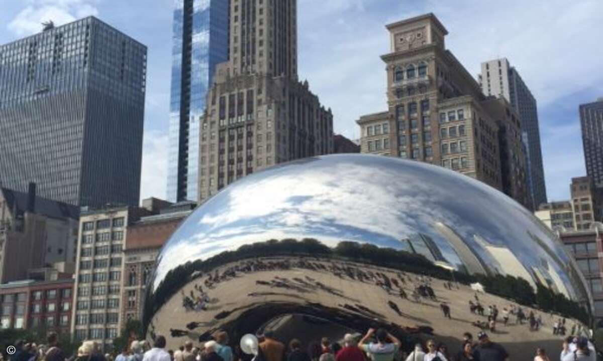 Das Kunstwerk in Chicagos Millenium Park heißt passenderweise »Cloud Gate«, die Chicagoer nennen es schlicht »The Bean« (Bild: CRN)
