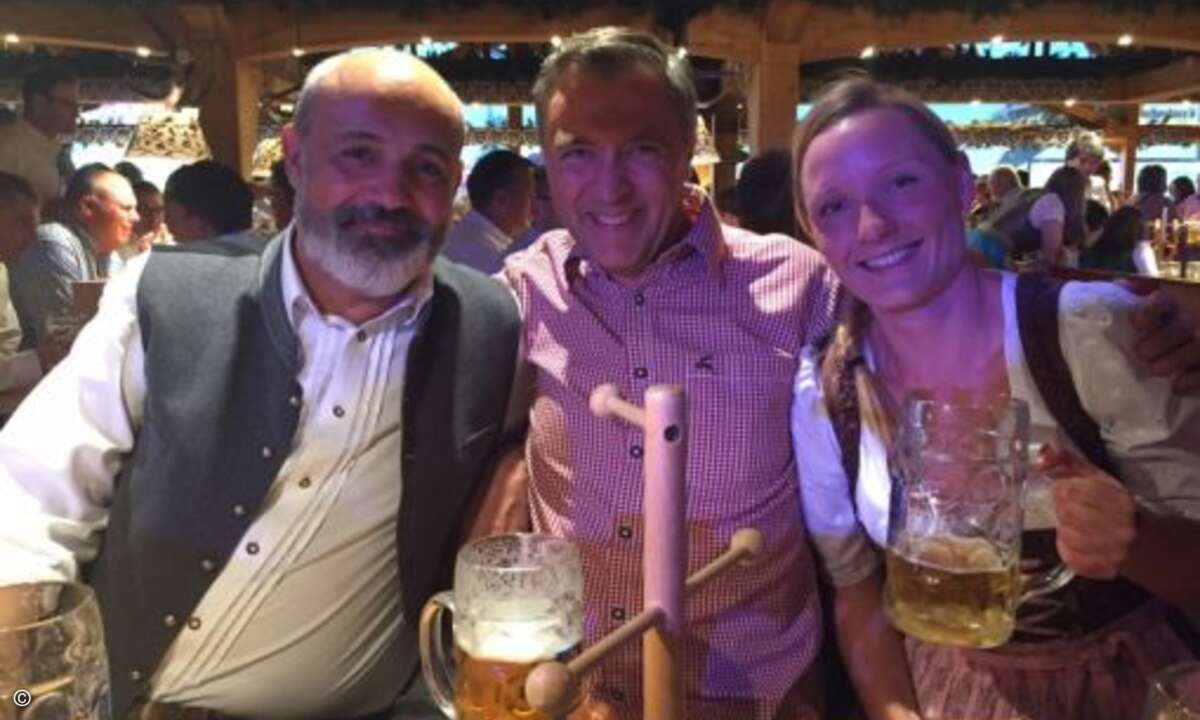 Atila Kaplan von Ingram Micro mit Jan Kapitza und Catharina Franz von Buffalo (Foto: CRN)