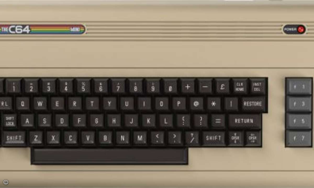 Unter der Haube hat sich beim Retro-Modell trotz der Schrumpfkur zum Glück einiges getan (Foto: Retro Games Ltd.)