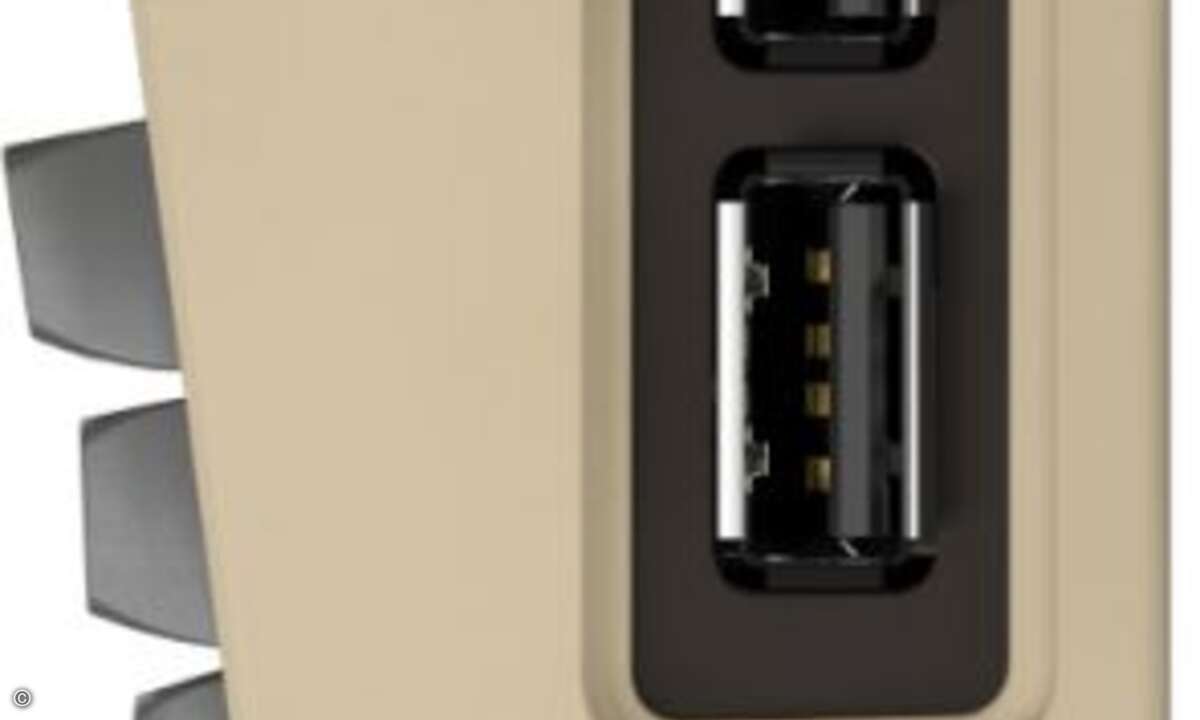 ...nun per USB angeschlossen (Foto: Retro Games Ltd.)