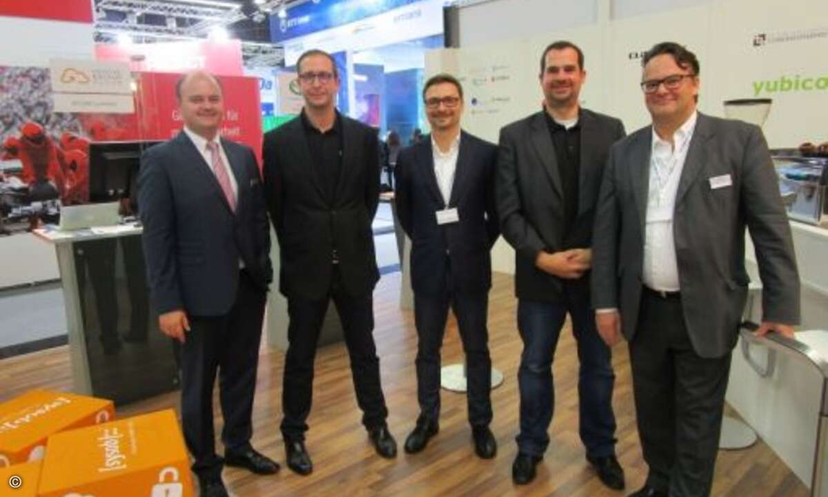 Markus Senbert (li.) und Michael Senn (re.) von Sysob mit Christian Reuter, Thomas Malchar und Jan Quack von den Herstellerpartnern Yubico und Mateso (Foto: CRN)