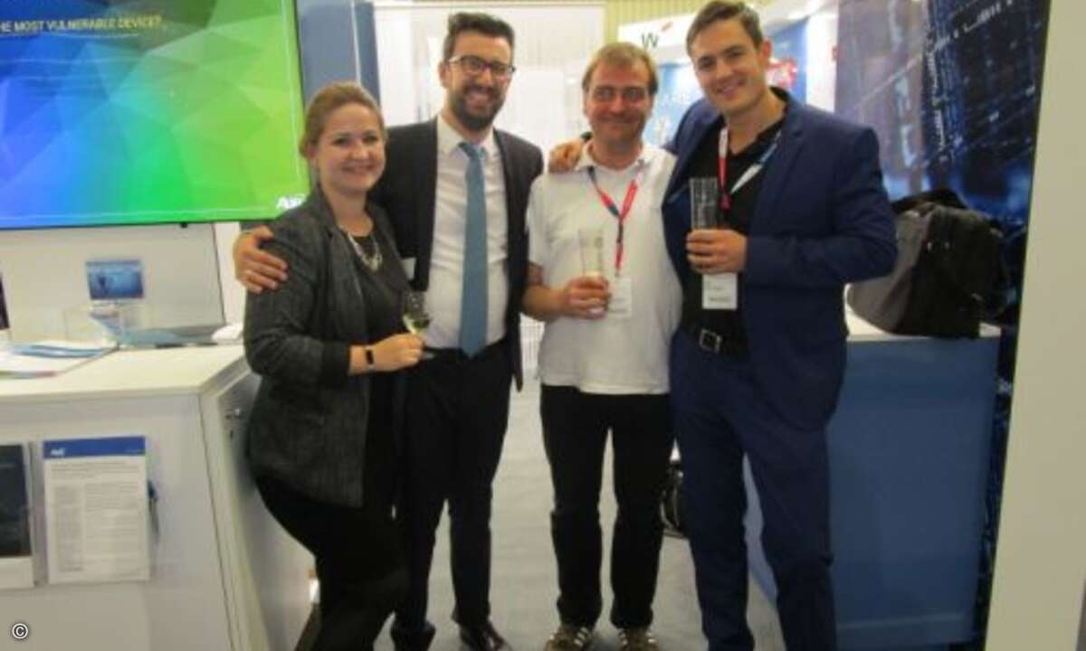 Ann-Kathrin Jacobs von Bitbone AG, Joscha Sternadel von Nuvias sowie Christian Scholz und Niels Loewe von Infradata (Foto: CRN)