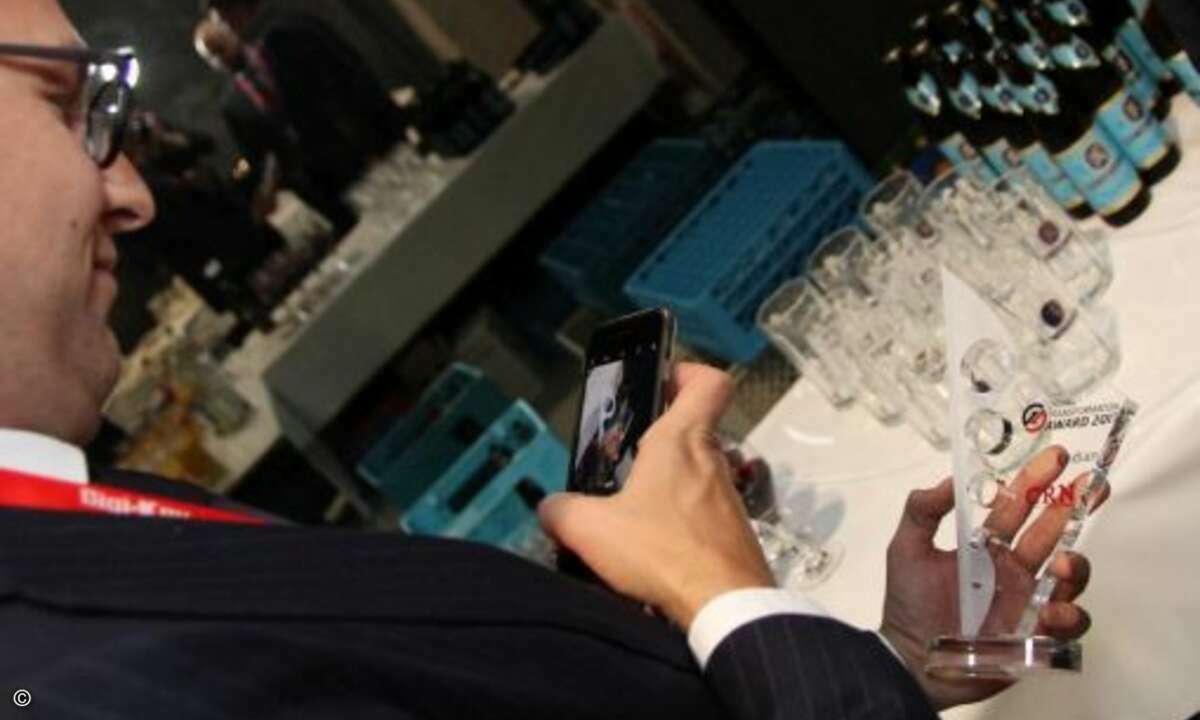 Die frohe Kunde wurde gleich in den sozialen Netzwerken verbreitet (Foto: CRN)