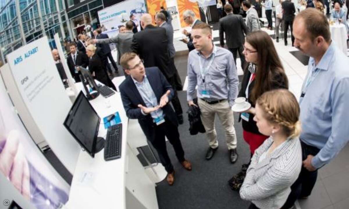 Angeregte Diskussionen (Foto: Software AG)