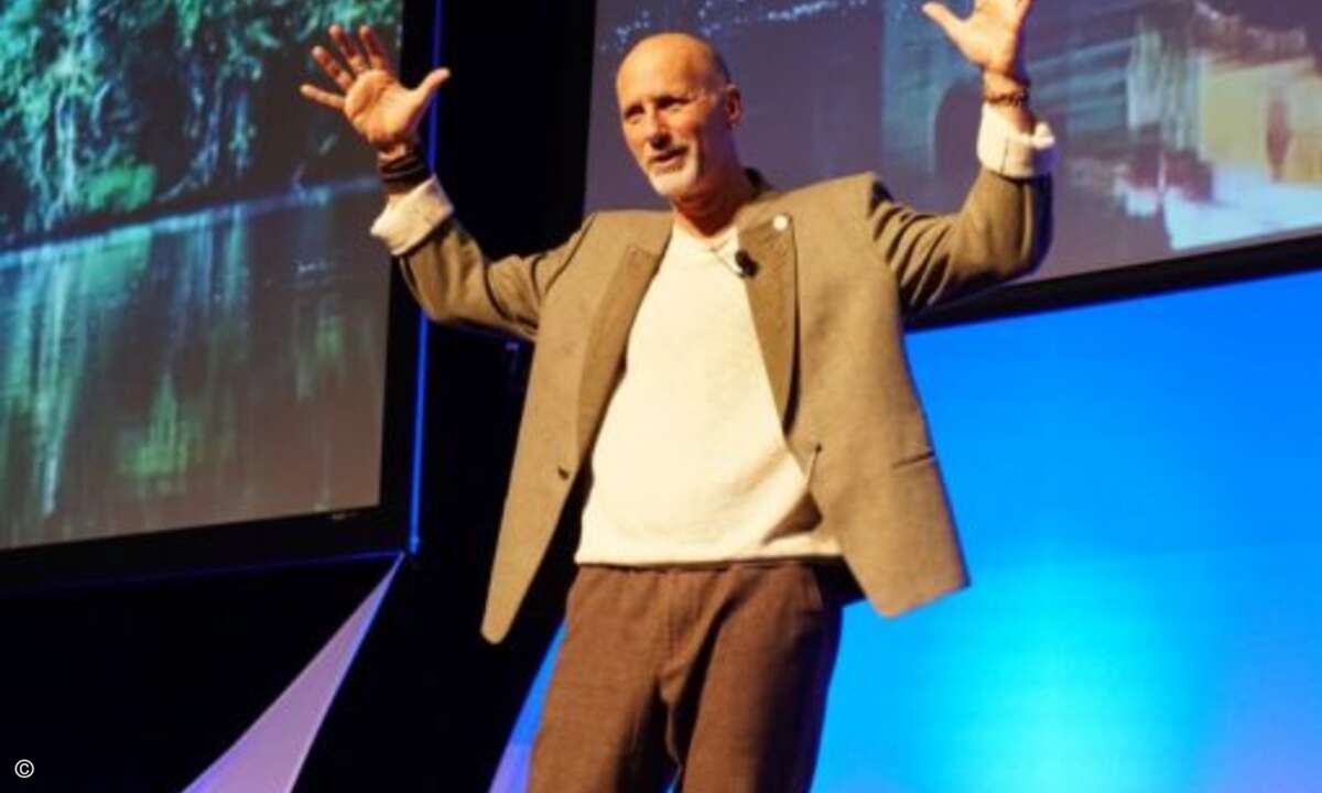 Prominenter Gastredner: der israelische Autor und Umweltaktivist Yossi Ghinsberg (Foto: Soti)