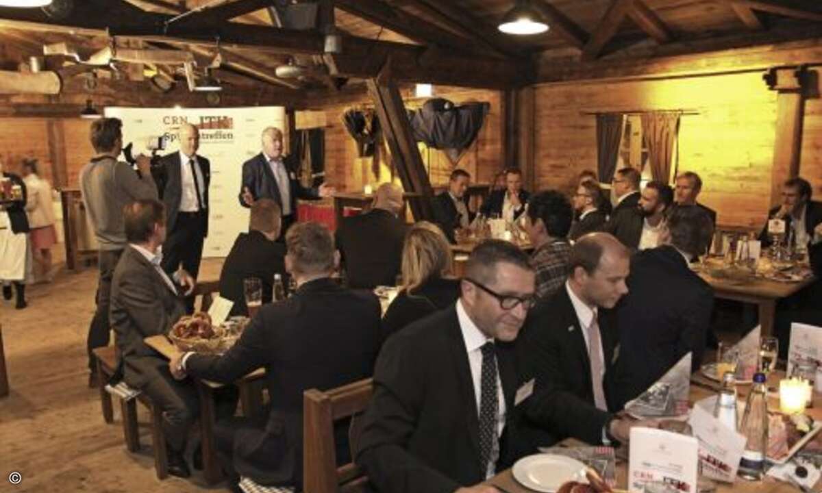 Gleich kann es mit dem Essen losgehen (Foto: CRN)