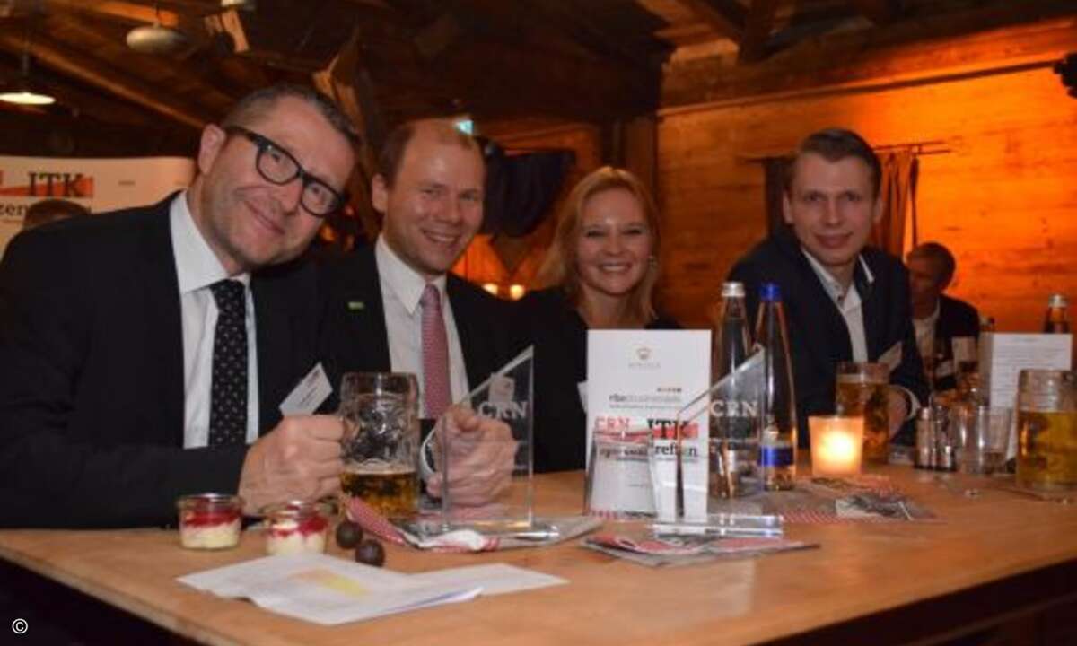 Frank Bösser (Gigabyte), Joachim Frenzel und Susanna Heine (beide estos) und Stefan Adelmann (funkschau) (Foto: CRN)