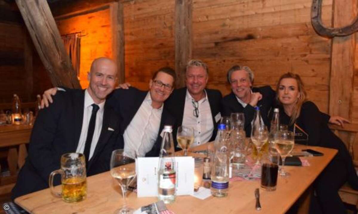 Bestens gelaunt in bester Gesellschaft: Matthäus Hose (WEKA FACHMEDIEN), Marc Adelberg (CRN), Alex Fürst (Rackspace), Maik Wetzel (Eset) und Carolin Schlüter (CRN) (Foto: CRN)