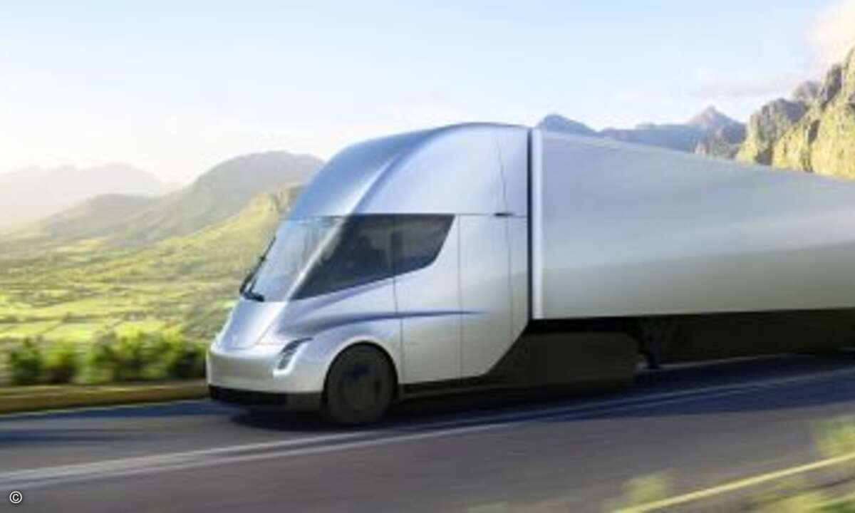 Der E-Sattelschlepper Tesla Semi soll mit seinen vier Antriebsmotoren selbst vollbeladen in 20 Sekunden von 0 auf 100 beschleunigen... (Foto: Tesla)