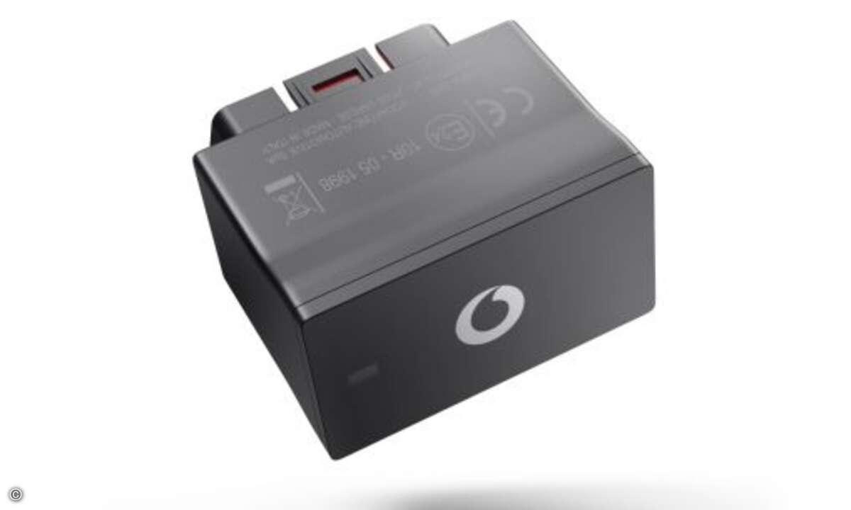 Mit «V-Auto« soll sich fast jedes Fahrzeug ganz einfach per Plug and play zu einem »Smart Car« umrüsten lassen (Bild: Vodafone)