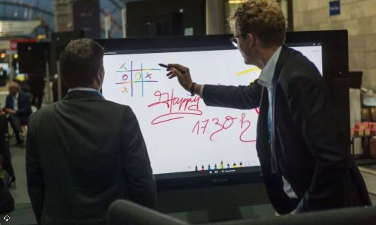 Zwischendurch eine Partie Tic-Tac-Toe (Foto: Microsoft)