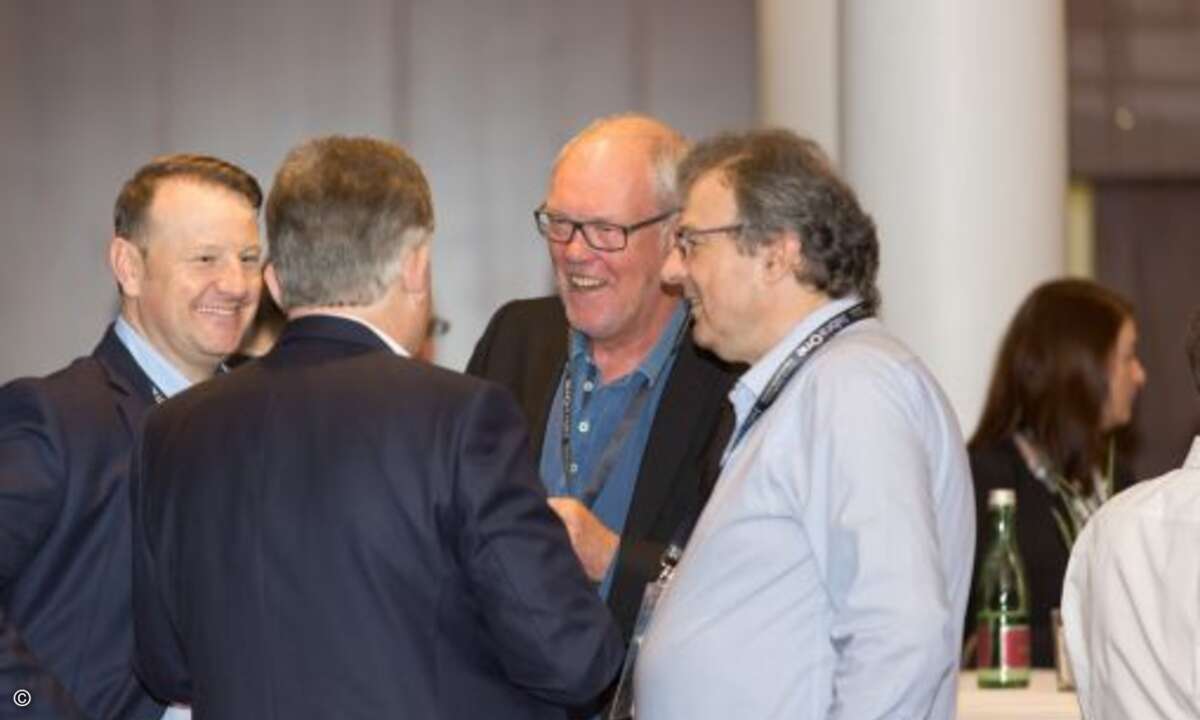 und endlich Zeit fürs Networking (Bild: Jabra)