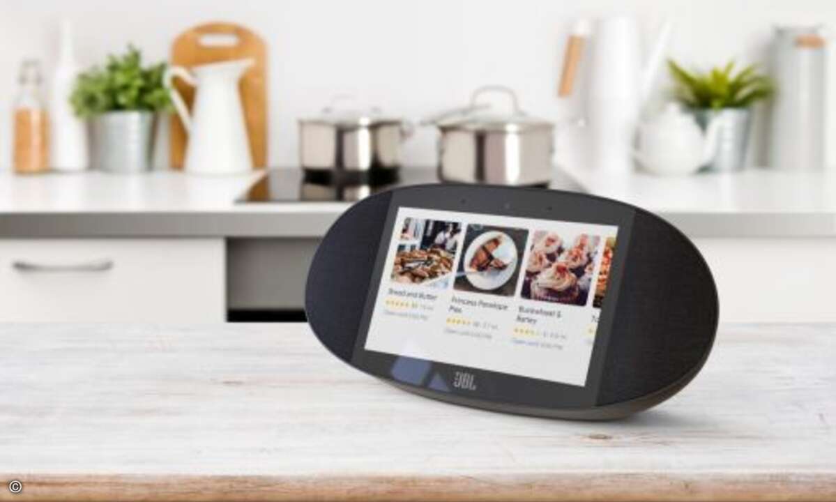 Von Harman gab es einen smarten Speaker zu sehen: Der »JBL Link View« ebenfalls mit Google Assistant (Bild: Harman)