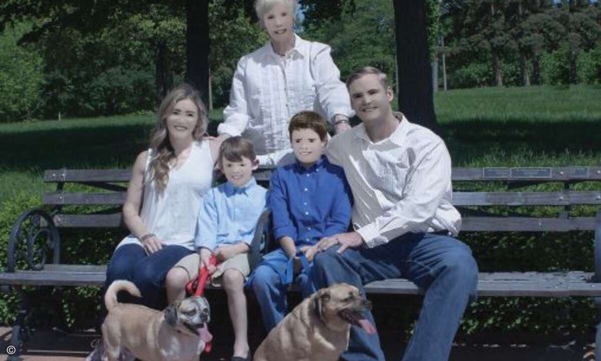Zum Glück nimmt es die Familie mit Humor - und sieht die 250 Dollar als gelungene Investition in eine gehörige Portion Heiterkeit (Foto: Screenshot Facebook, Pam Dave Zaring)